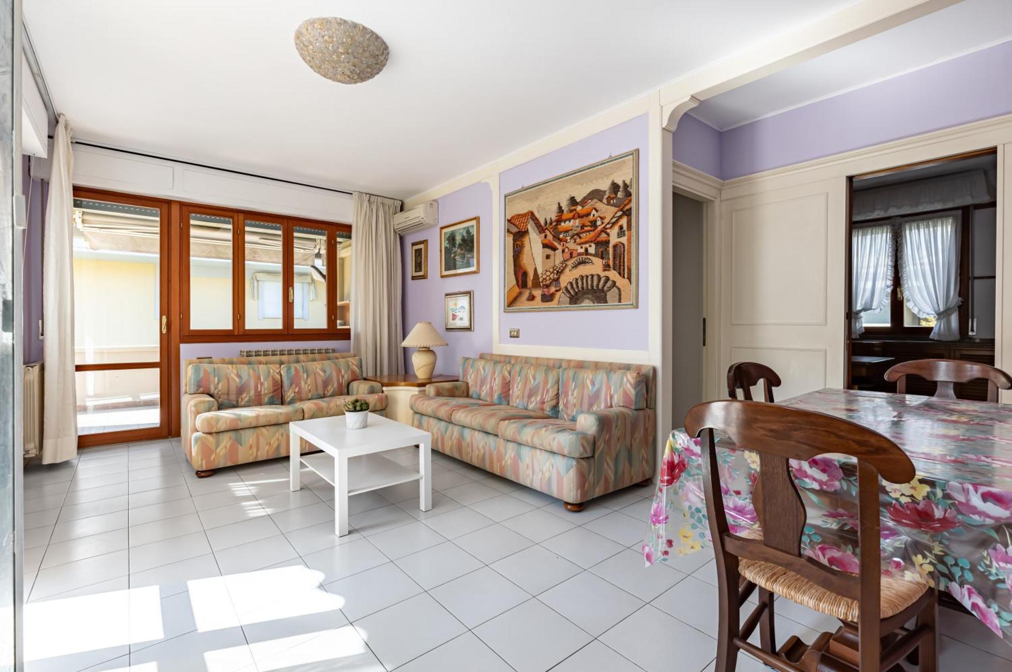 Two-Levels Apartment With Terrace And Parking Виареджо Экстерьер фото