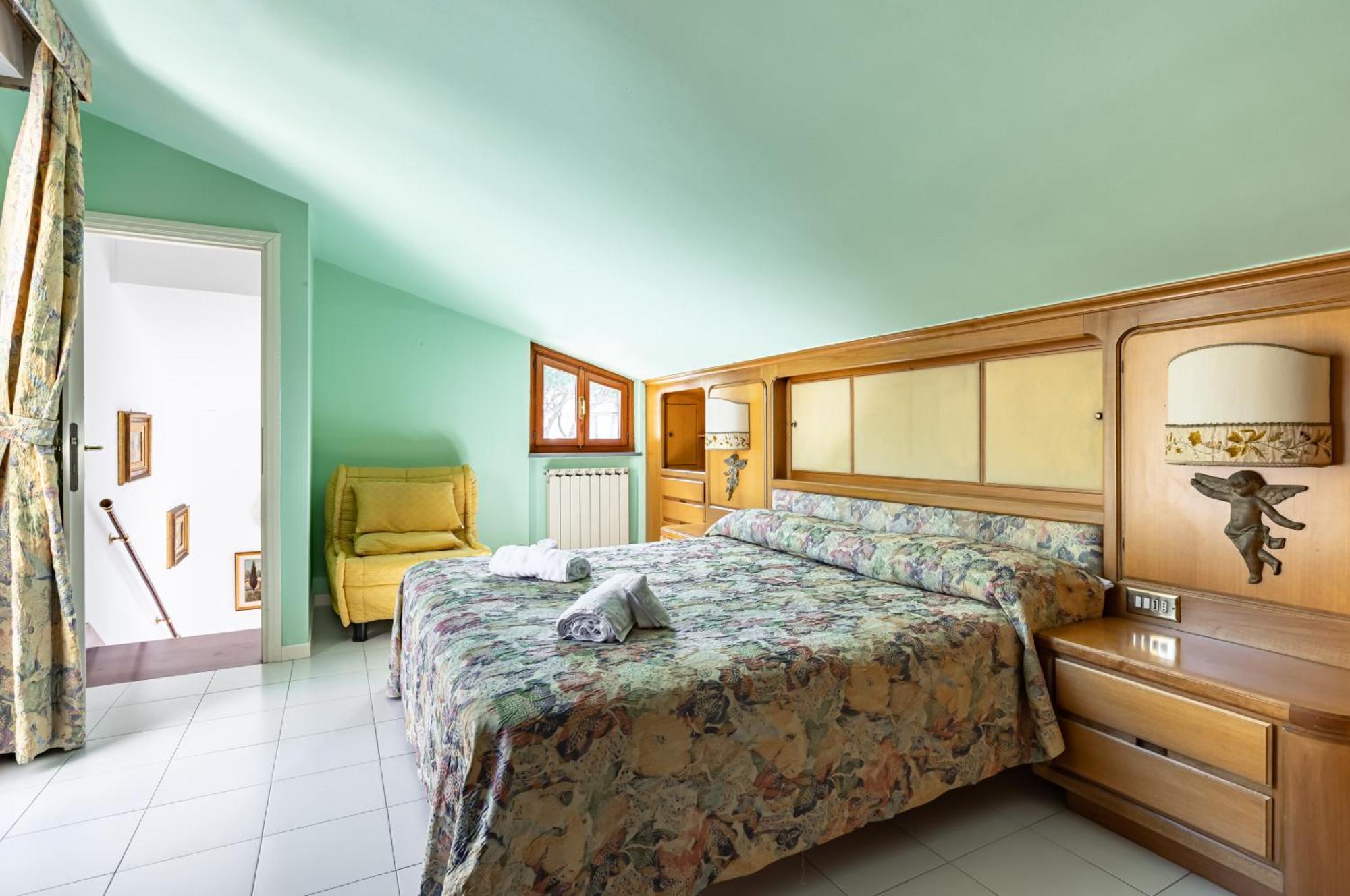 Two-Levels Apartment With Terrace And Parking Виареджо Экстерьер фото